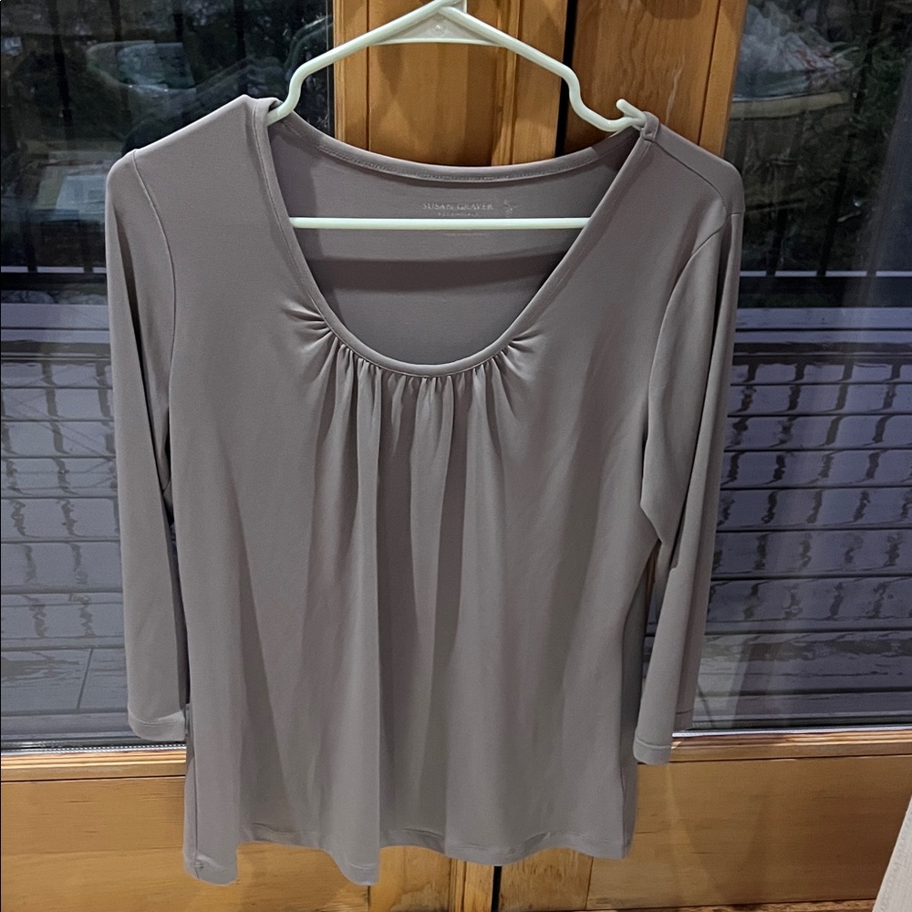 Susan Graver 3/4 sleeve top size Small